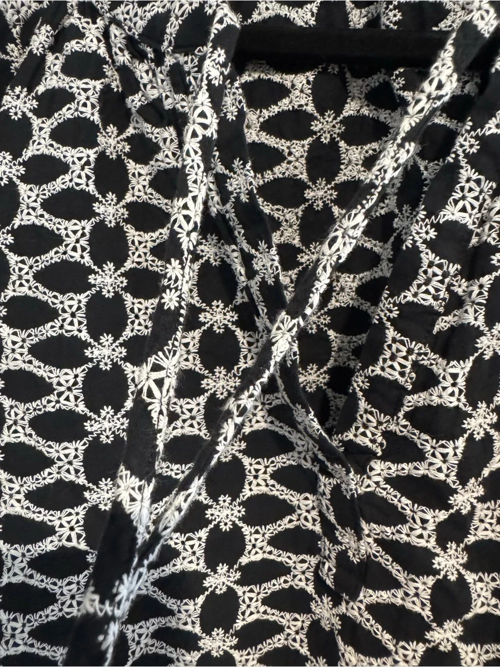 LOFT Black White Geo Print Short Sleeve Tie Neck Blouse Top XS